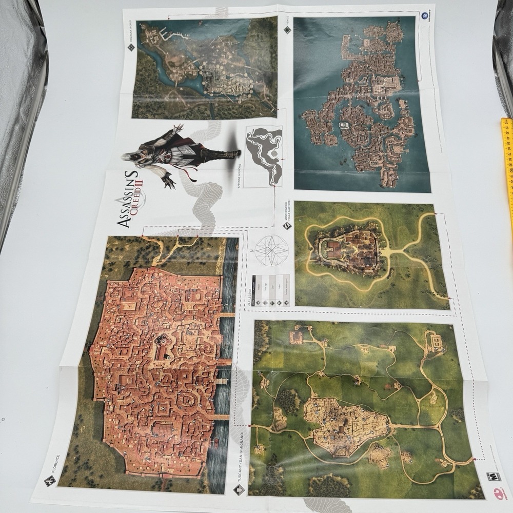 Assassins Creed II Complete Official Guide‎ Piggyback Ubisoft Map Included - Picture 8 of 10